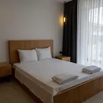 וילה Sueper Lueks Havuzlu Merkezde