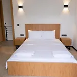 Sueper Lueks Havuzlu Merkezde וילה