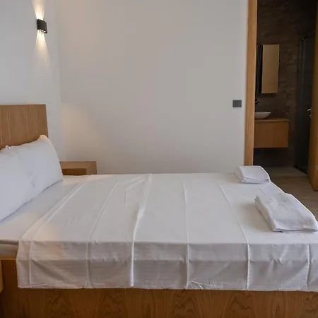 Villa Sueper Lueks Havuzlu Merkezde Çeşme