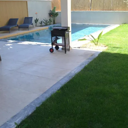 Süper Lüks Havuzlu Merkezde * Çeşme