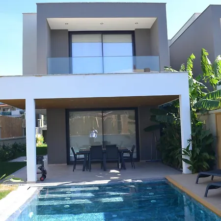 Süper Lüks Havuzlu Merkezde