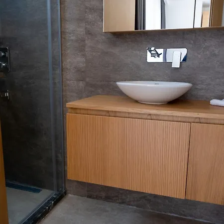 Süper Lüks Havuzlu Merkezde Villa