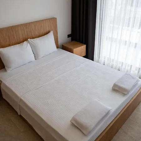 Süper Lüks Havuzlu Merkezde